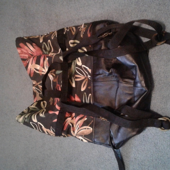 Woman's backpack - Picture 2 of 6